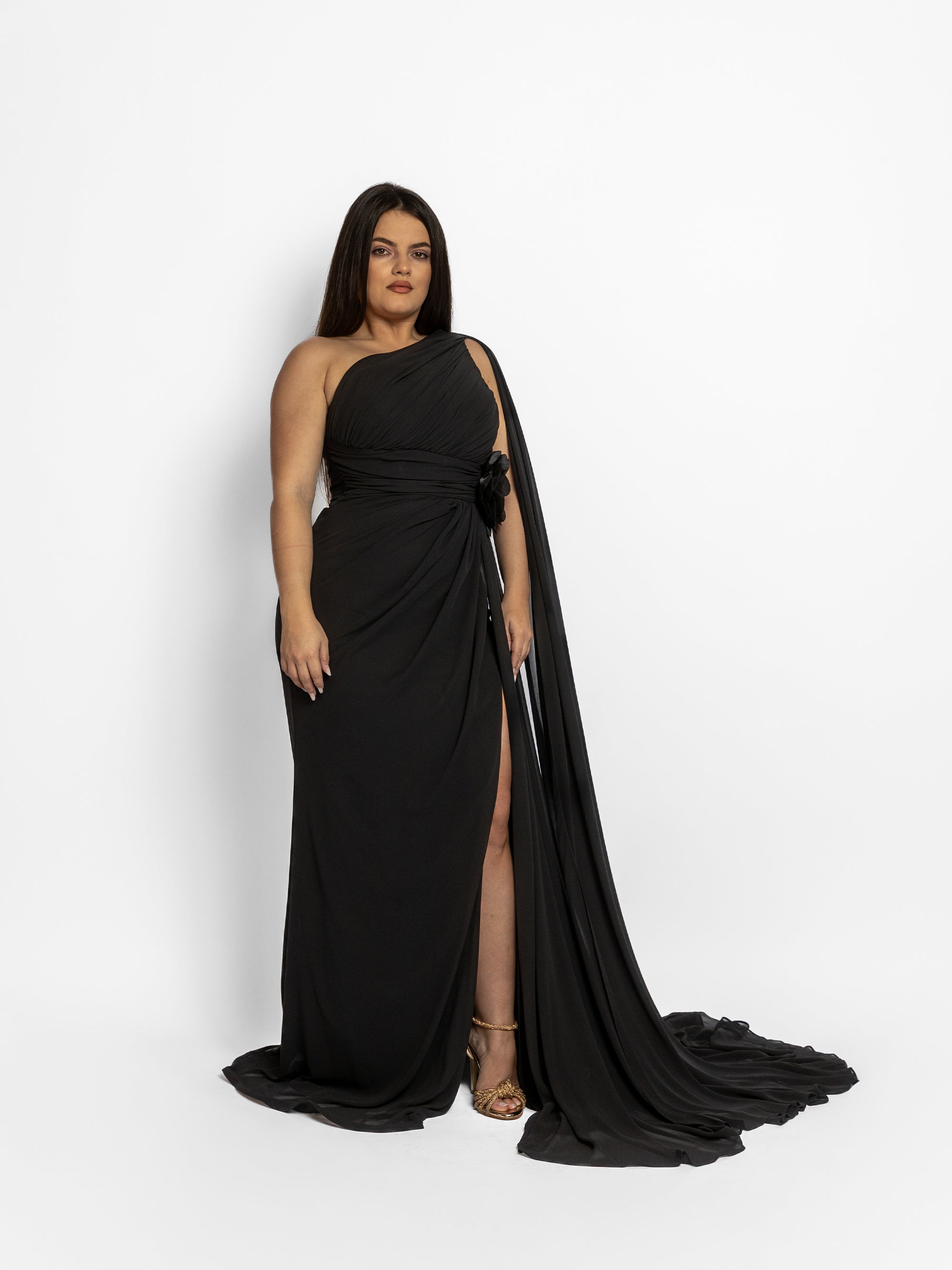 Rochie cu Trena si Accesoriu Tip Trandafir "Caren", Neagra