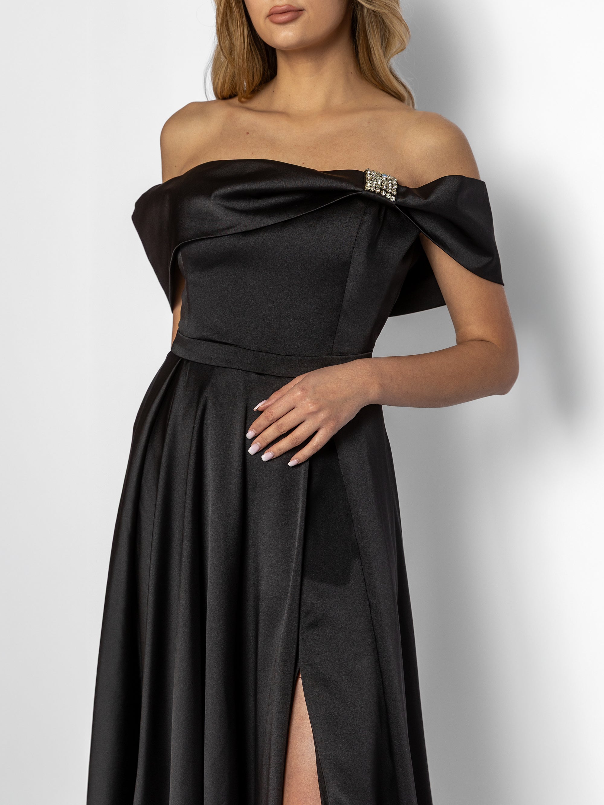 Rochie Lunga " Isadora" Neagra