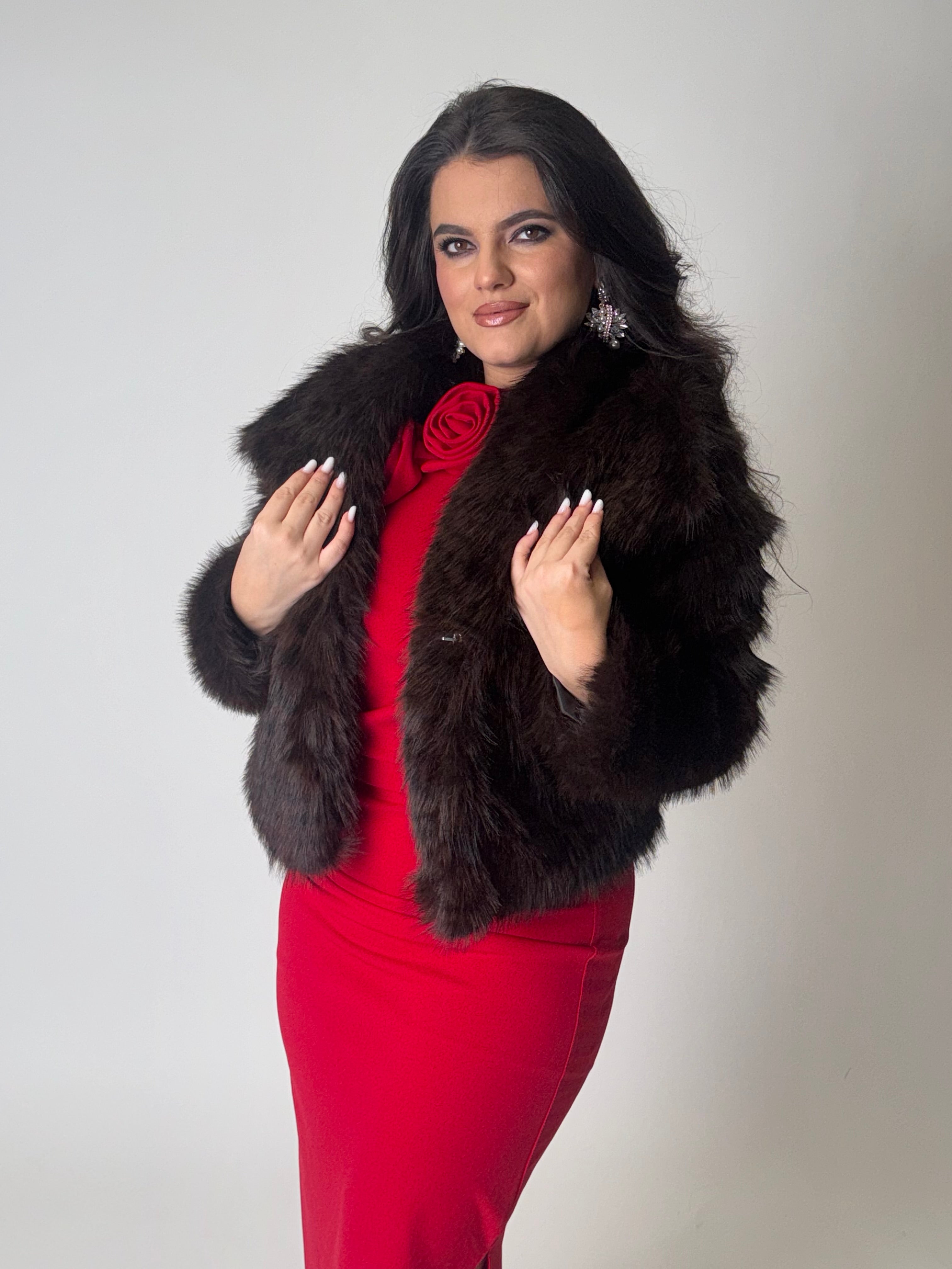 Haina de Blana "Amanda", Maro