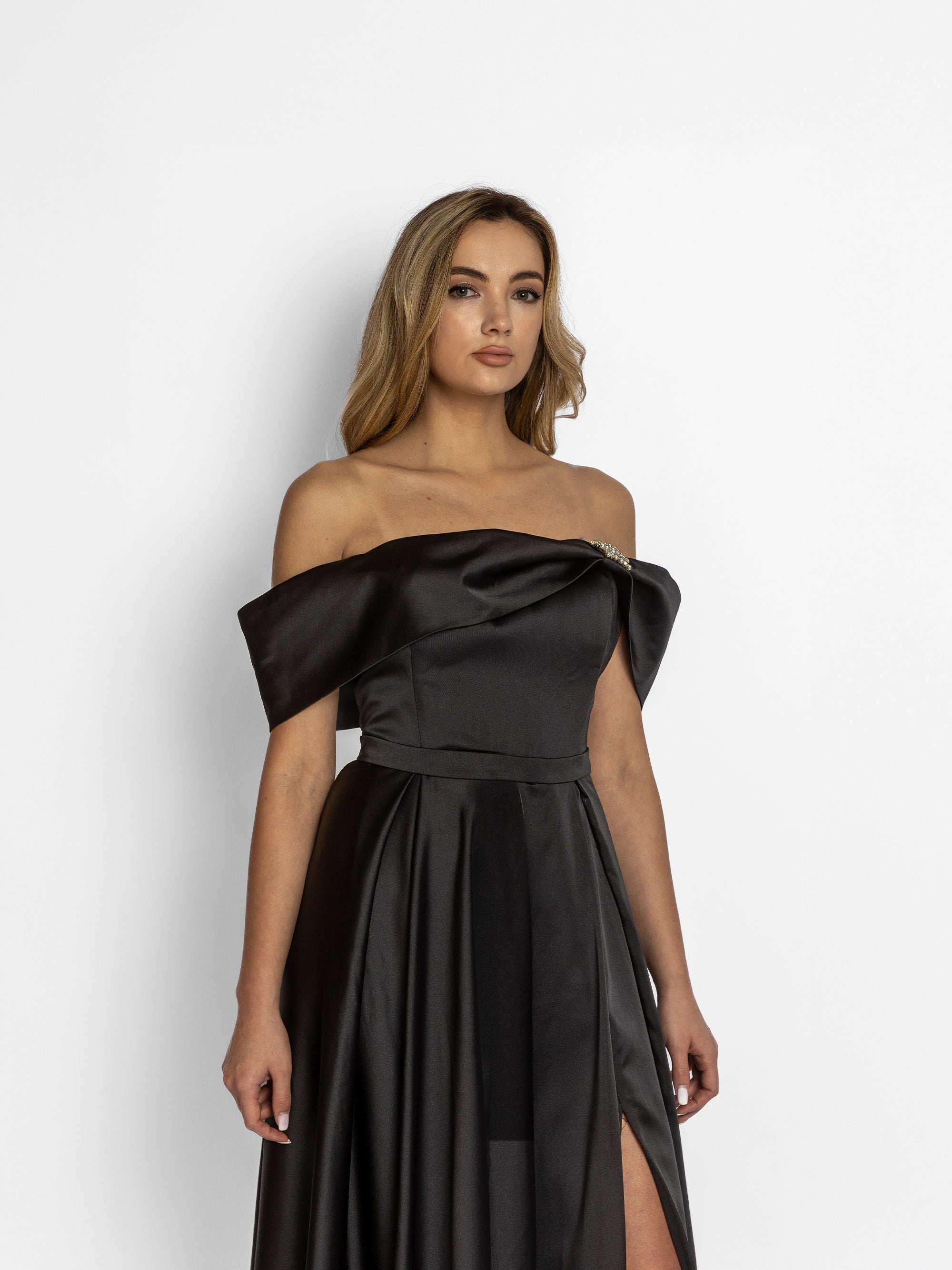Rochie Lunga " Isadora" Neagra