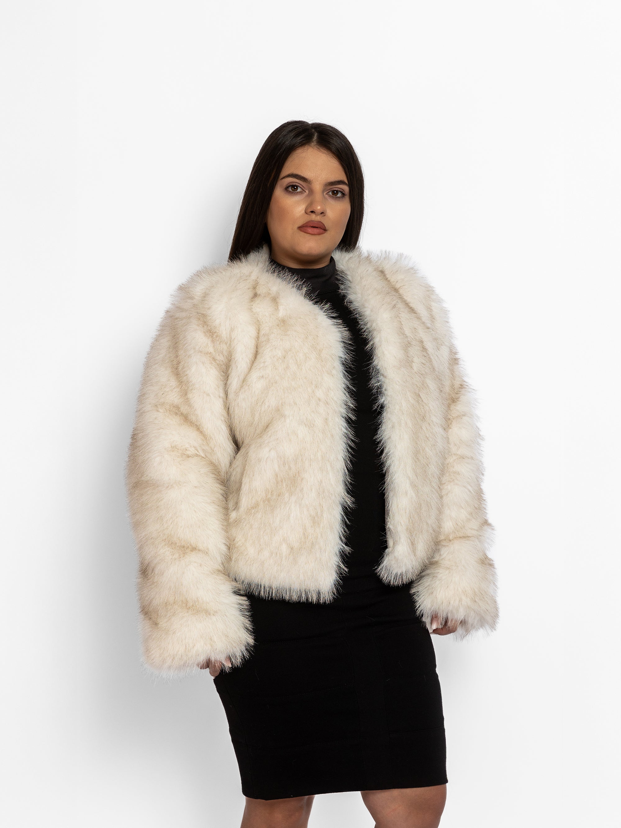 Haina de Blana "Casey", Alba