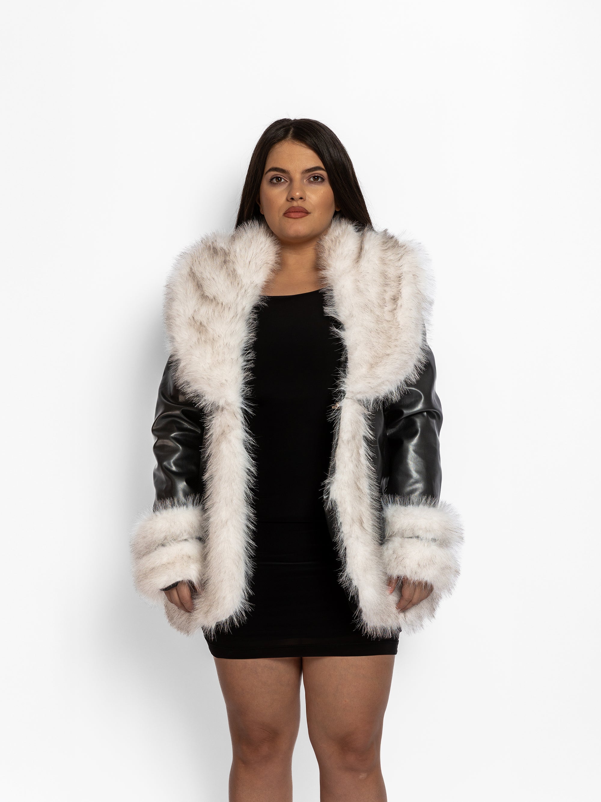 Haina din Piele Ecologica cu Blana, Neagra