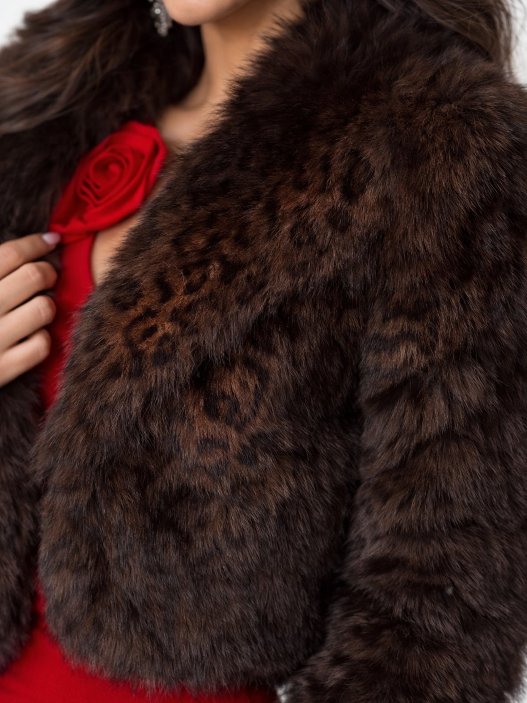 Haina de Blana "Amanda", Maro